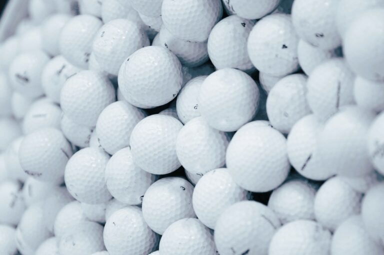5 Best Golf Balls for Beginners in 2023 (by a Golf Professional)